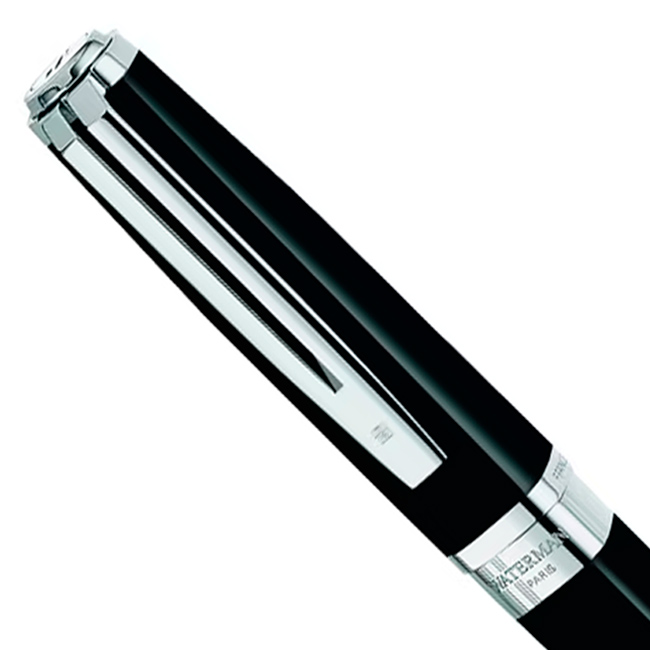 Brass cap coated in glossy black lacquer and palladium trim of the Waterman Exception Black ST